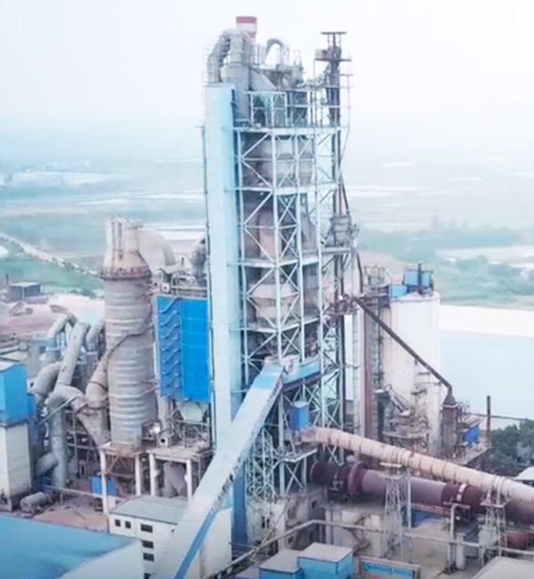 Linha de produção de cimento com uma produção de 5000 t/d para a ZhongBo Cement em Xinjiang, China